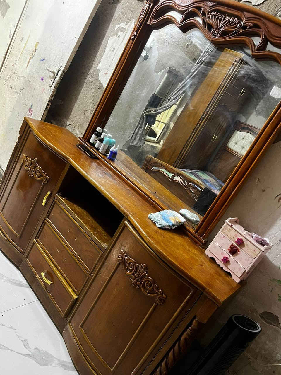 السلام عليكم غرفه نوم صاج نضيفه مابيها اي كسر ٧٥٠


**إذا كنت صاحب هذا الإعلان وتريد حذفه لأي سبب، رجاءا أرسل رسالة إلى الدعم الفني**