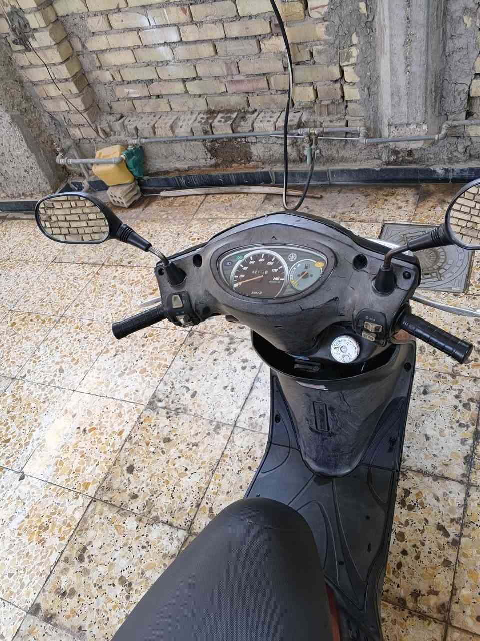 دراجه بريز ببغاء رمبه رمبه نوزل الدراجه كفاله من التاير للتاير مكاني بغداد بياع 
***********
