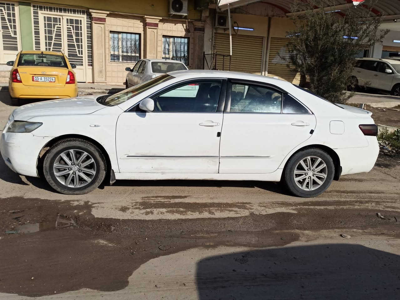 السلام عليكم
كامري 
موديل 2008
وارد خليجي
رقم دهوك الدولي 
كابون بأنزين الكتروني 
محرك وكير شرط 
محرك 2400 ما مفتوح مال كصه 
سياره بدون صبغ بيها بارد فقط موضح بالصور السونار 
شرط التحويل 
السعر 105$ وبي مجال

🛑قفل سعر بالتليفون ماكو تعال شوفها وادفع سعر اليعجبك 

🛑ملاحظه مهمه
 يرجى الاتصال من  الساعه 9 صباحأ إلى الساعه 9 مساء
#العنوان موصل الجديده شارع بغداد مجاور سنتر بغداد
#مكتب ال رزان للسيارت
***********
***********
