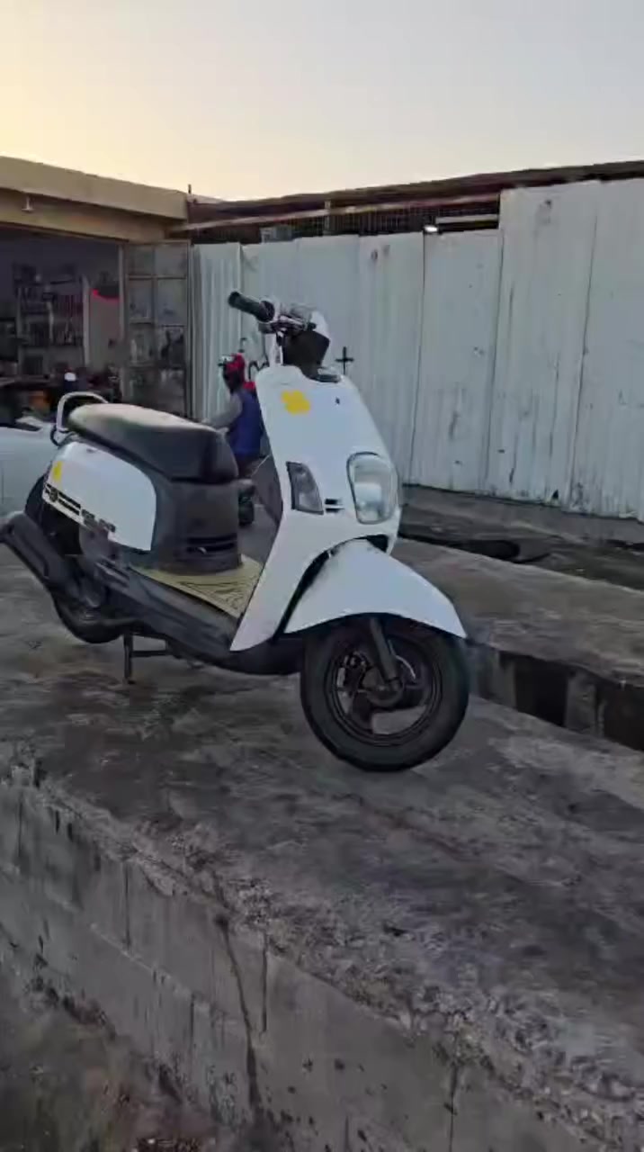 سلام عليكم ماكس بوليسي البيع رمبه برقي ما مفتوح بيها عداد شقال كيج بانزين اشاير ليت زنون سلف هندر ما عوزها شي السعر 800وبيها مجال


**إذا كنت صاحب هذا الإعلان وتريد حذفه لأي سبب، رجاءا أرسل رسالة إلى الدعم الفني**