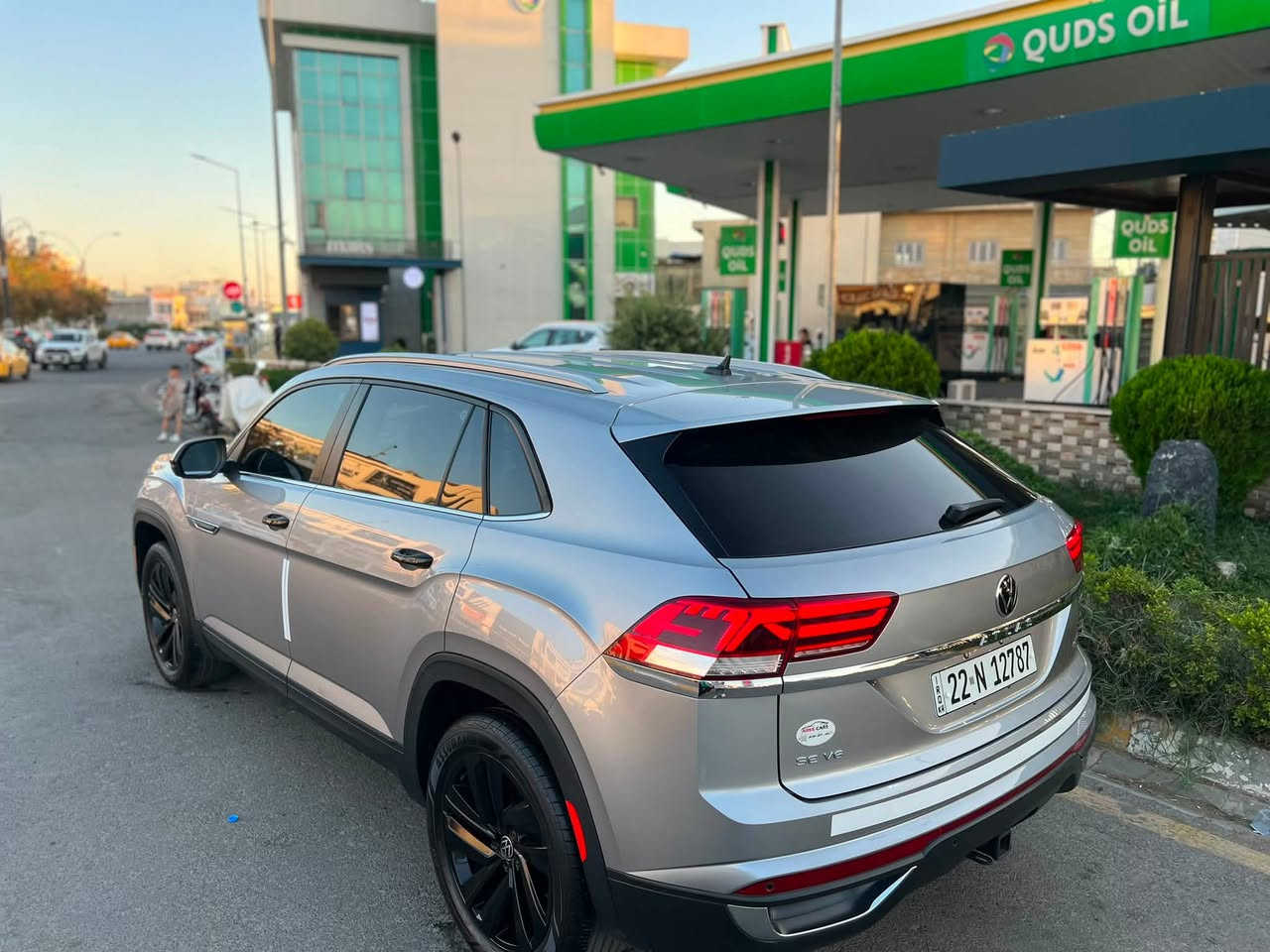 اسيارة: .اطلس كروس سبورت سلفر2022
‏  V6 Se R-Line.4Motic سلندر

سيارة بي قطعه صبغ بدون دوخل بدون ايربك جديد سيارة كلش

المواصفات فول فول/1/1/أعلى فئة ماعد فتحه 

عداد المسافة :30 ميل

 

حجم المحرك : 3.6( 6 سلندر )

اك

المواصفات

دة بل اكسل :AW4 فور ويل

ابواب بصمة بصمة تشغيل تشغيل عن بعد : REMOTE START

مرايا شفط كهربائي+إنارة 

اوتو هولد : AUTO HOLD

اوتو ستارت : AUTO STARD

صندوق شفط كهربائي

 شاشة دشبول 

اوتو هولد

اوتو ستارت

اوتو بارك : AUTO PARK

اوتو ستوب : AUTO STOP

نظام : GPS

نظام : ECO

نظام : NORMAL

نظام : SPORT

نظام : SNOW

نظام

‏OFFROAD

نظام OFFR.CUSTOM

كشنات : خمس مقعد

كشنات جلد

كشنات جلد تدفئة

كاميرة " 360

كاميره امامي

كاميره خلفي

هاند بريك بصمة

رادار 360

رادار امامي ( تحديد مسار )

رادار جانبي ( نقاط عمياء )

رادار خلفي ( التحذير من الاصطدام )

حساسات 360

1.حساسات امامي

2.حساسات جانبي

3.احساسات خلفي

تحكم اسيرين استيرن 

لايتات LED زينون متحرك بيلادي بكلايتات LED بيلادي

ويل اسواد حجم 20

 سعر( 200) ورقه 

رقم موبيل *********** 

مكان سيارة كركوك
