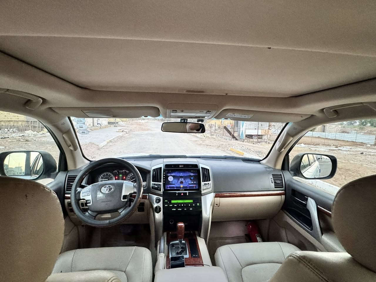 الاندكروز بريم أربيل مديل 2014 فول مواصفات ماشيه 181 سونار موجود بيه  سنويه ورقام جديد 
 مكان سياره ميسان ***********سعر 410
