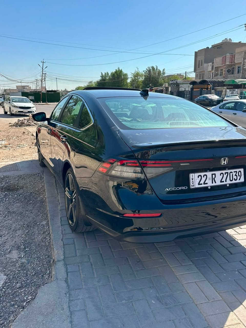 السلام عليكم للبيع هوندا اكورد 2024 حادثه باب خلفي طخه بسيطه وع حطته الباب + جاملغ امامي مصبوغ ب امريكا بدوون ايرباك وسونار موجود سياره جديده مابيه برغي نقص ماشيه 103miسعره 172 وبيه مجال قليل ***********
