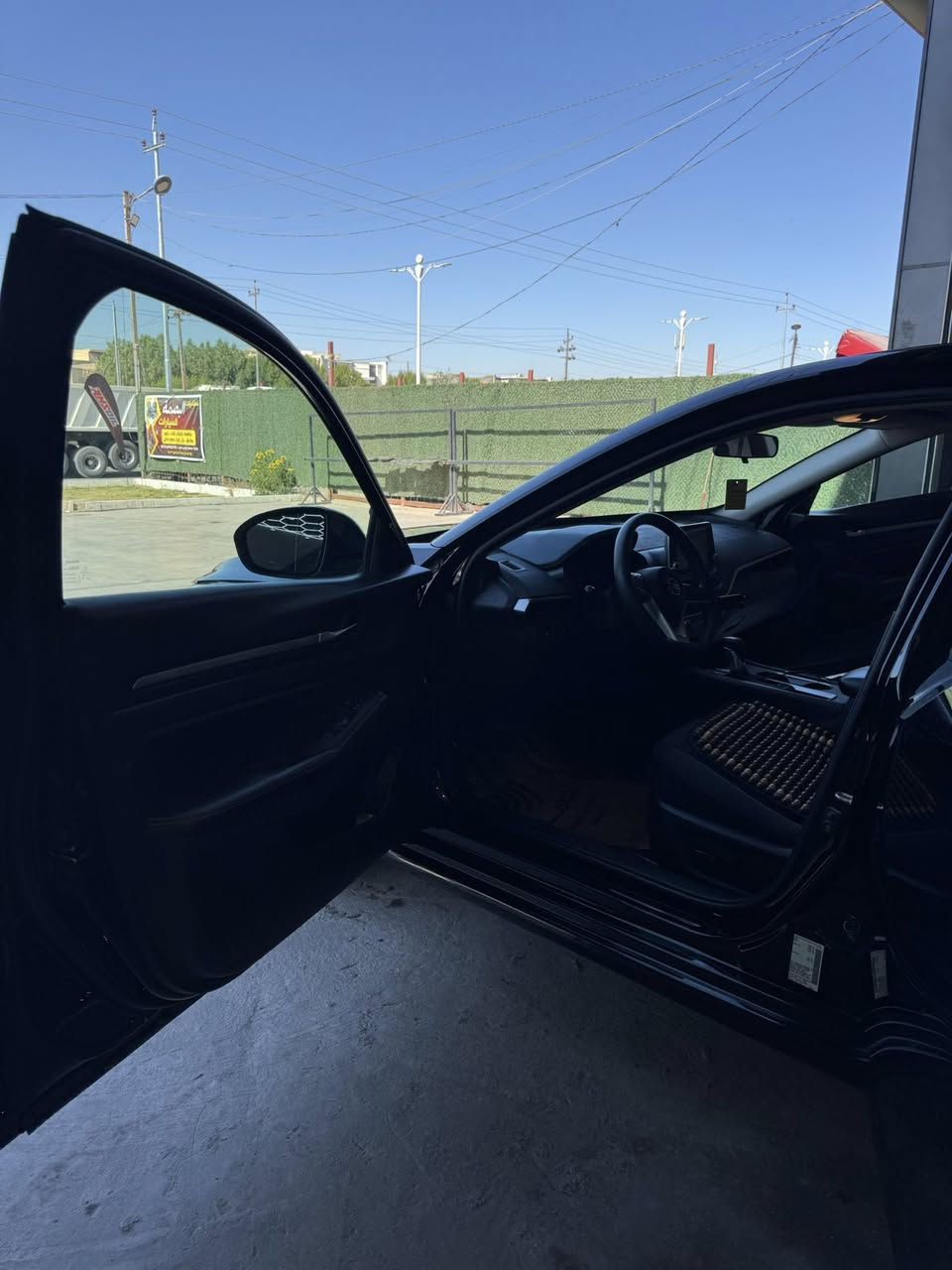 ‎نيسان التيما
فئة sv
‏٢٠٢٢
‎⏱️عداد المسافه ٥٠  الف ميل قابل للزيادة
رقم اربيل
‎⛽️حجم 2500Cc 
________________________________________
‎✅مواصفات

‎بصمة
‎بصمة ابواب 
لايت led وزارعلها عدسات
‎شاشة كبيرة
‎كامرة
‎حساس خلفي
‎نقطة عمياء
‎تحكم ستيرن جهتين
‎كاربلي 
رادارات ٣٦٠ درجة
اوتو ستوب خلفي امامي
تحديد مسار والخروج عن المسار
___________________________
 وصور حادث بل منشور 
بنيد مبدل ومصبوغ وتبديل باب خلف السائق بلادي نفس اللون وصبغ نص الجاملغ الخلفي ونص الجاملغ الامامي من جهة السائق

‏
____________________________

‎السعر: ١٦٥ وبي مجال 

‎للاتصال والاستفسار
***********
