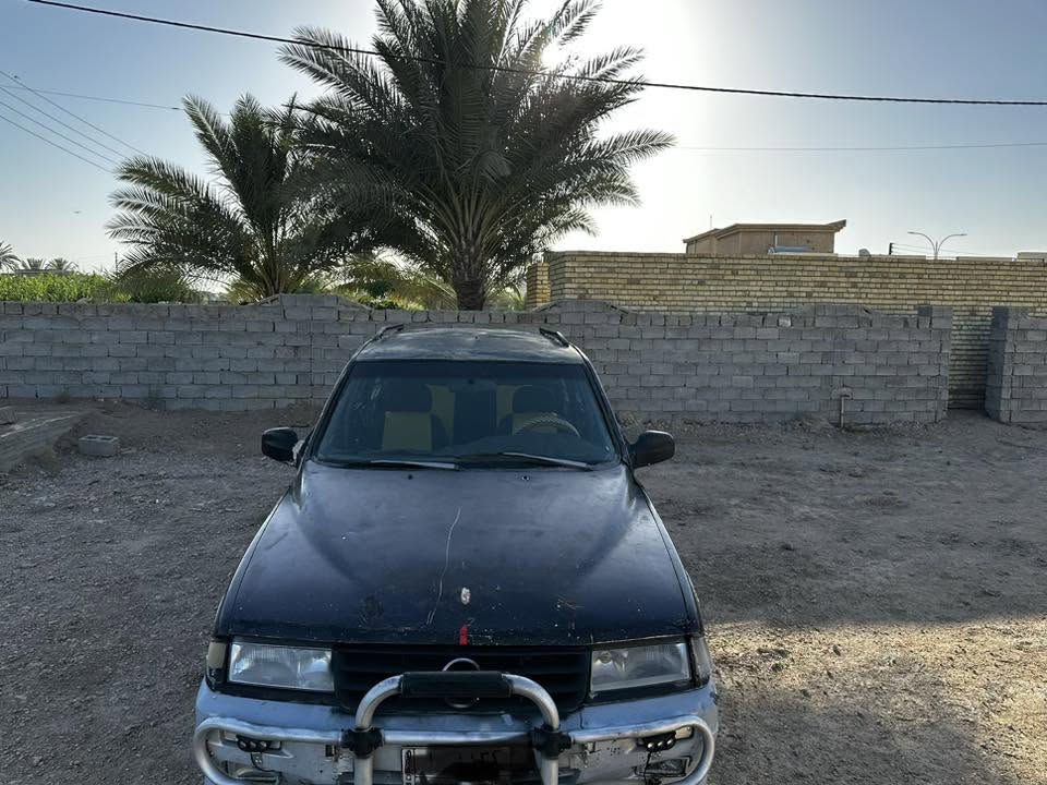 سيارة للبيع لون اسود للبيع كير ومحرك بطة
داخل وخارج نضيف سيارة بسمي  الانبار 

 تحويل ثاني يوم

تخم تاير جديد 

السعر الاتصال على الرقم 

***********
