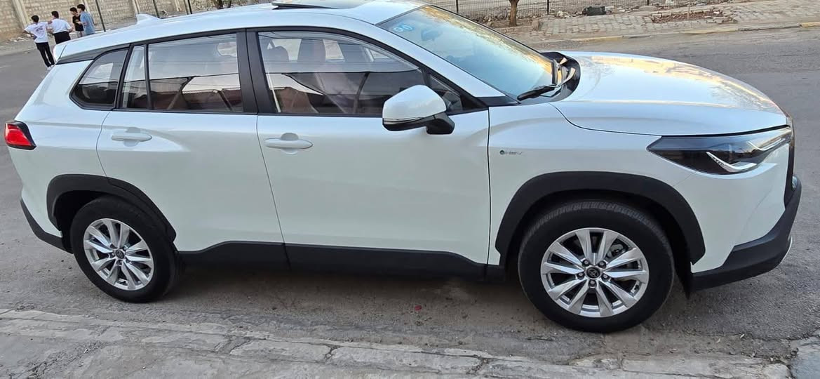 السلام عليكم..
كورولا كروس 24 مكفولة فول مواصفات رقم بغداد مميز سعر 185$ مكان بعقوبة تلفون ***********
