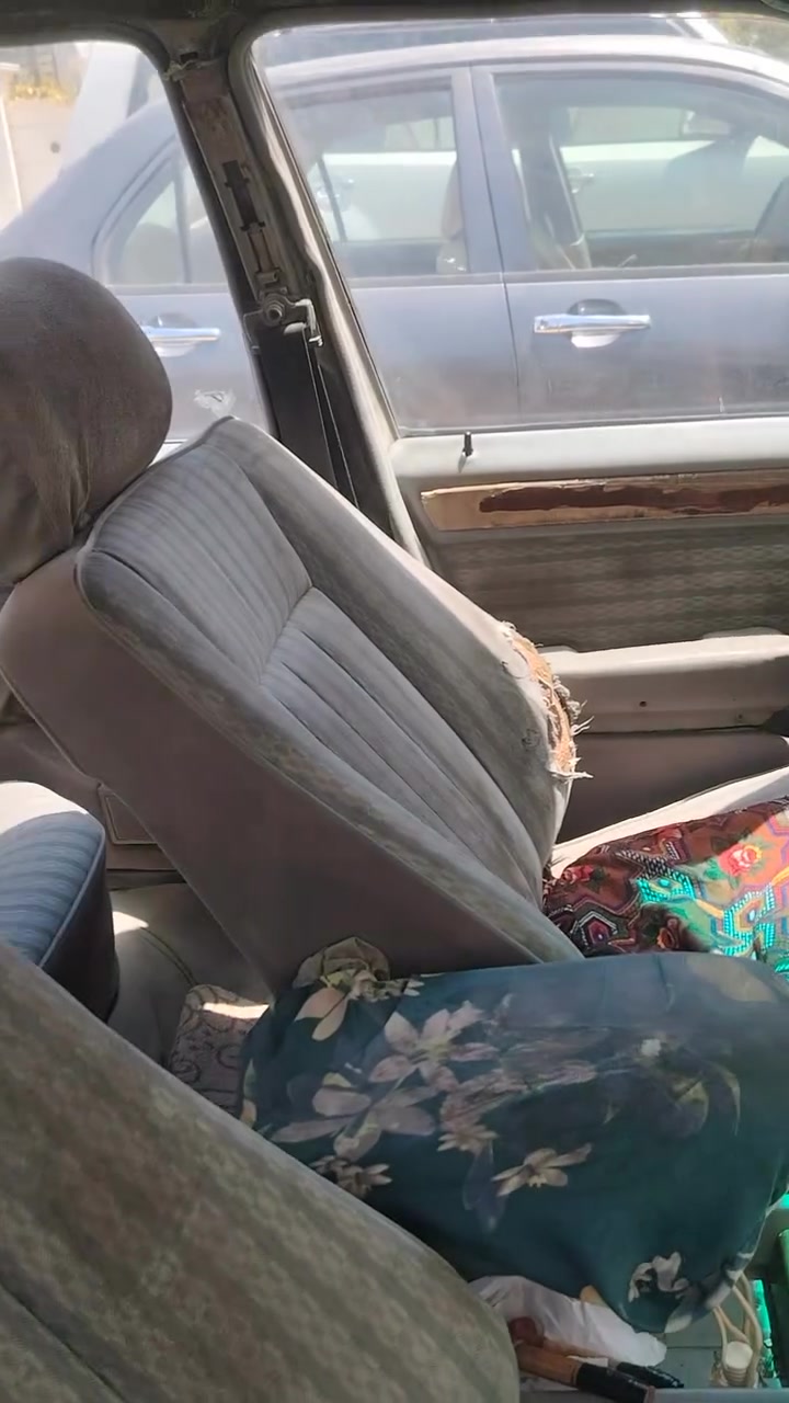 السلام عليكم مارسدس موديل 87 سياره غاز وبانزين صدر جديد تاير امامي جديد خلفيات نص عمر قوائد وحده مصلحه فقط سياره كير محرك قبل 3 شهر شاده جديد خير من الله سعر27 بيها مجال رقم ***********
