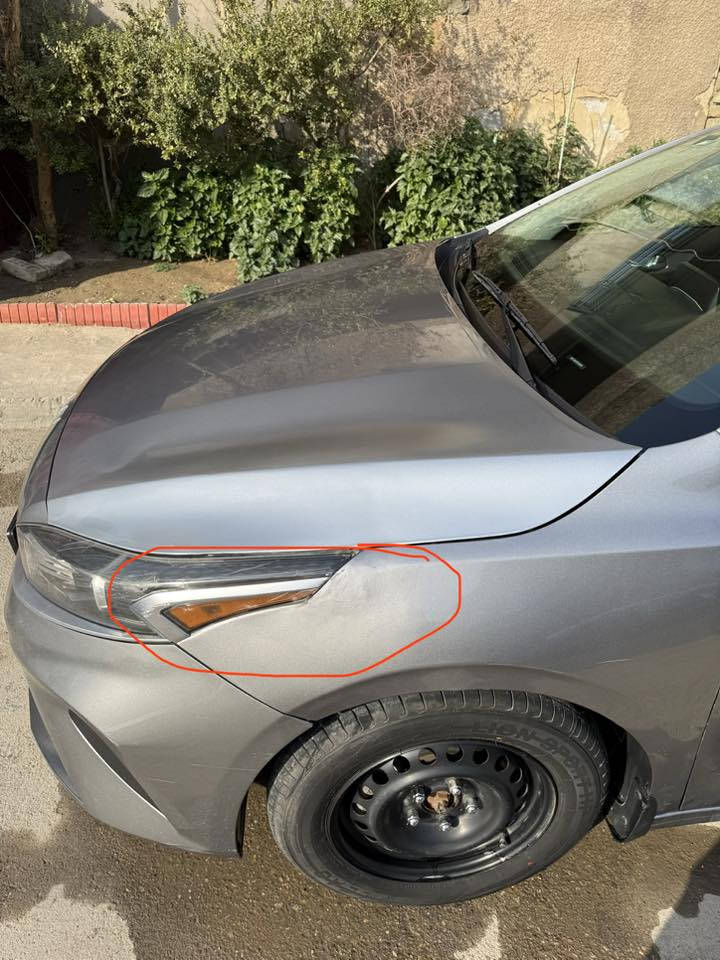 السلام عليكم
Kia Forte LX 2023 (For Sale)
كيا فورتي 2023 LX (للبيع)
مواصفات الـ LX الأمريكي
محرك 2000 دوش (4سلندر)
كار بلاي - اندرويد اوتو 
الكير CvT 
لايتات LED 
المقاعد قماش وارضيه دوشمة جديدة 
تحديد مسار - تثبيت سرعه 
كامرة خلفيه 
تخم تايرات جديد 2026/1
ماشية 68 الف كيلومتر 
بدون اير باك دواخل سليمه
حادث (جاملغ السايق وشبرين مِن البنيد)
البنيد راجع حار والباقي بارد 
16.300 (ميه وثلاثه وستين) ورقه
والحادث موضح بالصورة 
3KPF24AD1PE546594
للاستفسار : *********** (متوفر واتساب)
