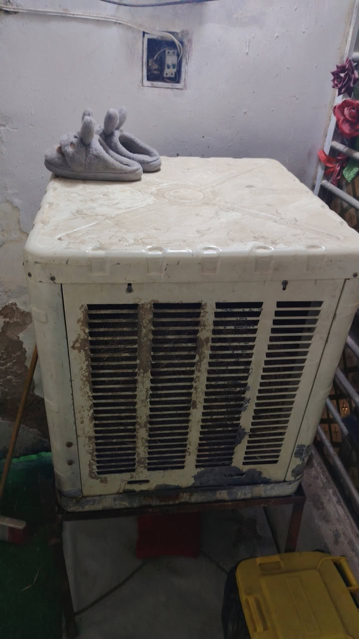 مبرده حجم ٢ونص كشر زين ماطور واتربم جدد
السربس يرادله لحيم واضح بالفيديو سعرها ٣٠ ألف
*********** واتساب
