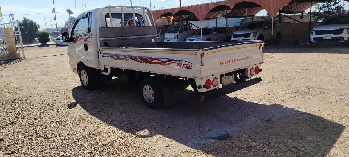 سلام عليكم كيه 15كفالة عامه من كل شي دوشمه تخم تاير صدر جديد  محرك وكير واكسن رقم بابل مكان بابل جبله غير مت واجد عل نت سعر اتصل وبيك خير ودالا ***********. اثير ***********
