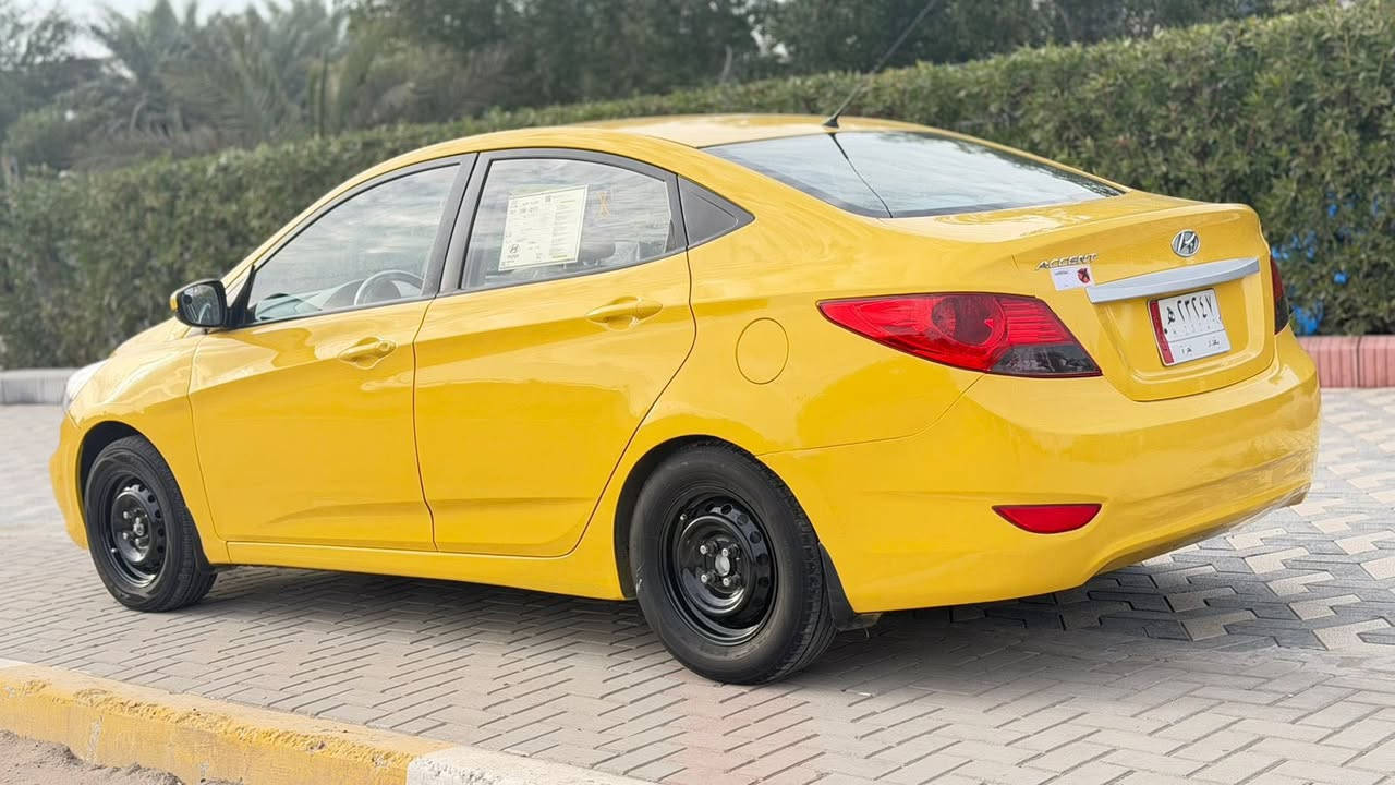 سلام عليكم ورحمة اكسنت لبيع موديل 2016سيارة جاهزة من كلشي مكينة كير صدر تبريد مكينة 1600 دوش سيارة خليجية بدون أي حادث السعر 90 وبيها مجال مكان السيارة البياع الاتصال ***********
