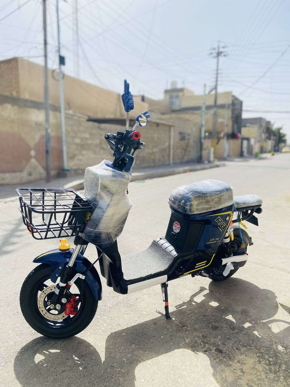 ســــلام عـــــلـــــيـــــــكـــم بايسكل شحنR8بايسكل نضيف بمعنه الكلمة دبلات هيدورليك شغالات اشاير يمنه ويسره يشتغلن دبل اشاره تشتغل لايت عالي وناصي بطاريات ولي جديدات دبلات خلفي رياضي غاز ملف2000 السعر475وبي مجال لاستفسار***********مكاني كربلاء
