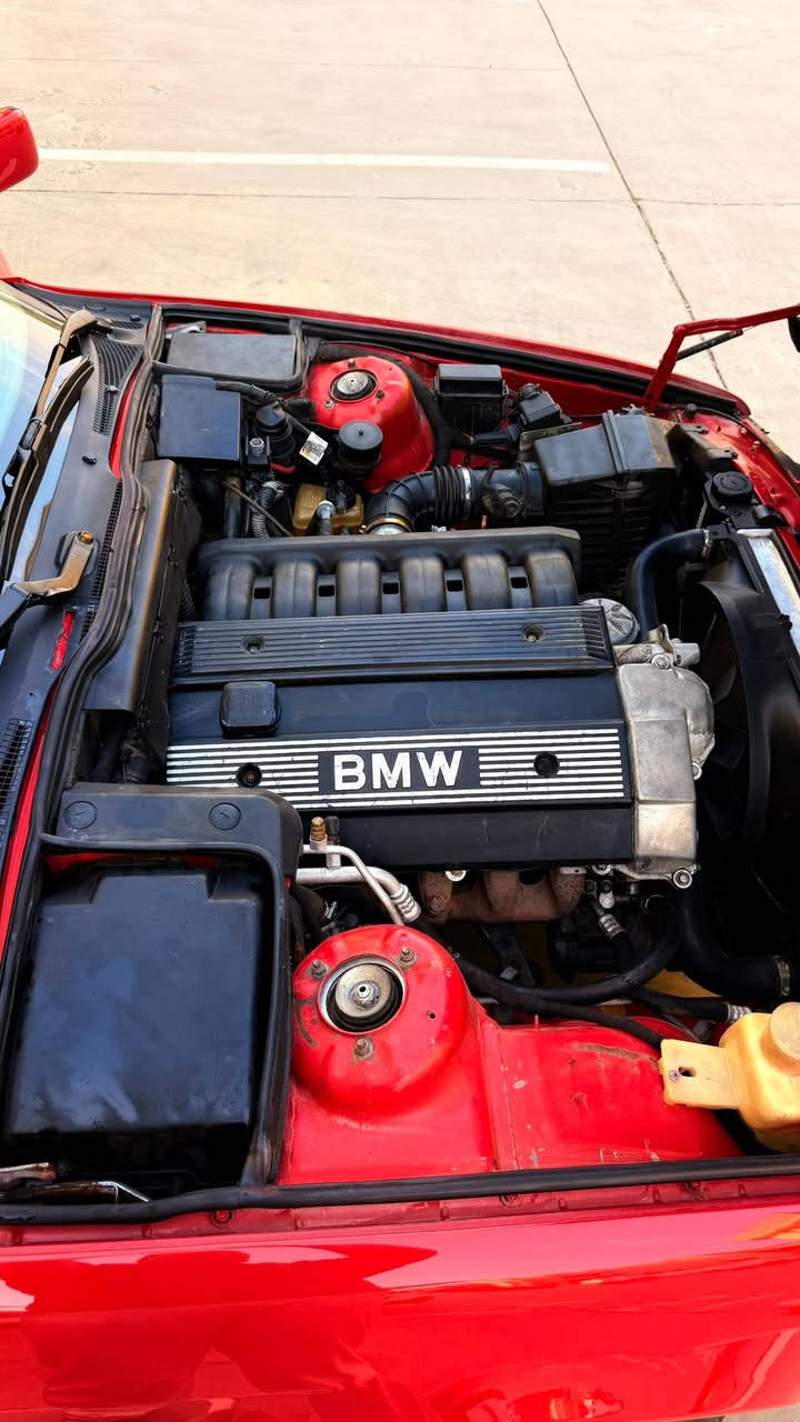 BMW موديل 91 رقم اربيل وبسمي مكانها بغداد زيونه حجم 525 هزه وسنويه جديده بيع مستعجل
ستفسار ***********    

 سعر 68

