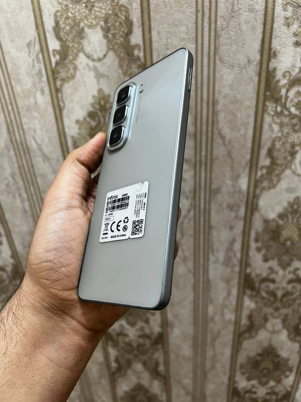 للبيع موبايل انفنكس هوت 50 ذكره 256 عشوائيه 16 شاشه 120 هيرتز معالج هيلوجي 100 بيجي 60 فريم بطاريه 5000 يدعم الشحن السريع تايبسي جهاز جديد استعمال قليل كلشي ما بي على فحص كامل لسعر115 بي مجال قليل مكاني ناصرية مركز


**إذا كنت صاحب هذا الإعلان وتريد حذفه لأي سبب، رجاءا أرسل رسالة إلى الدعم الفني**