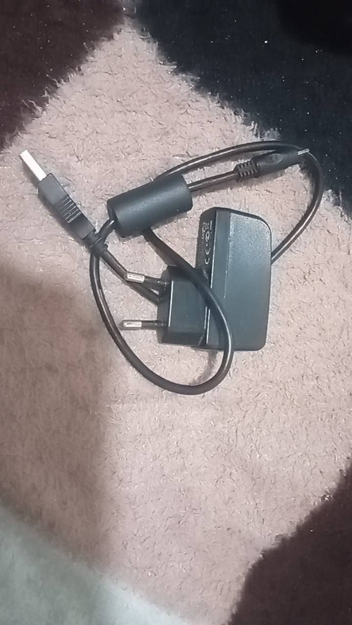 السلام عليكم شباب بنات عندي كامره للبيع كامره Haier السعر كلش مناسب مع كامل ملحقاتها حزام وبطاريه وشاحنه وهديه رام + الشاشه قلابه  للشراي هذا الرقم مالتي (***********)
