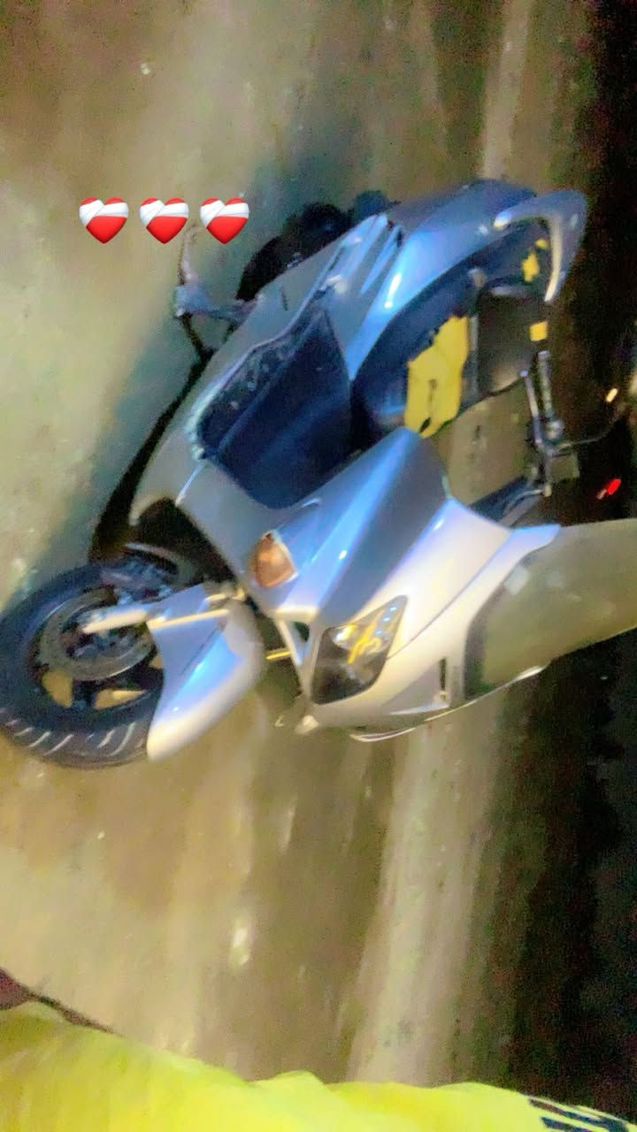 السلام عليكم فورزه 0/6 دراجه مكينه بلاديه كفرات شويه مشخطه مستعجل على بيع عارضه ٧٠٠ بيه مجال بصيط ***********
