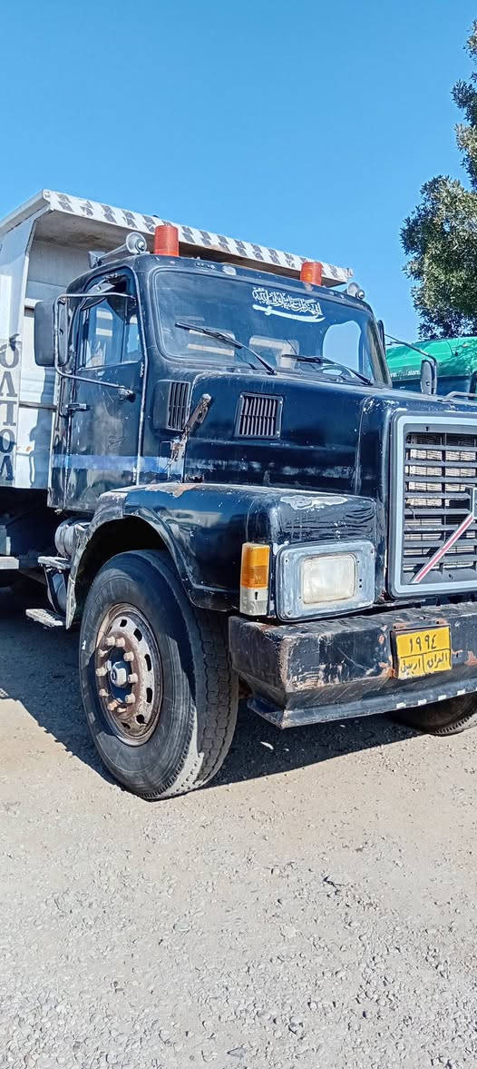 السلام عليكم للبيع فالفو موديل ٩٠ مكينه جي ١٠ انتر كلر مجموعه خفيفه كير ٤×٤ فقستين *********** بغداد جرف النداف معرض ابن المدائن
