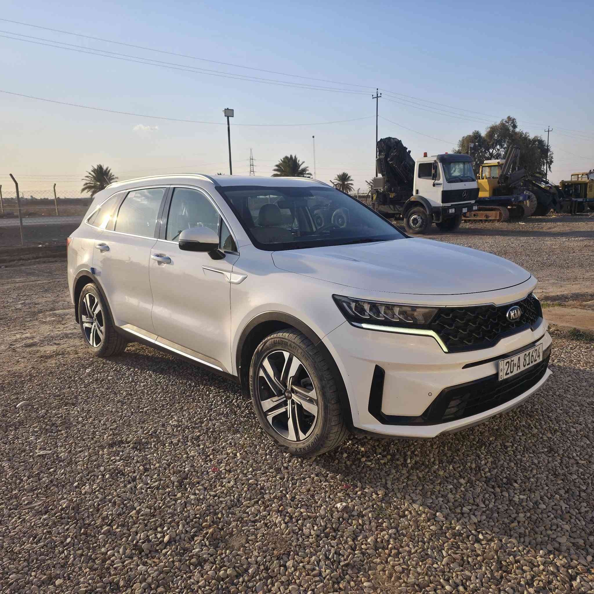 🚘 كيا سورينتو 2021
🚘 خليجي  
🚘 موديل2021
🚘 حجم المحرك V6 3.5L 
🚘 مرتبط بناقل حركة أوتو 8 نمر
🚘 يبلغ عزم الدوران 331 نيوتن / متر 
🚘 بقوة 268 حصان 
🚘 رقم ديالى
🚘 رادار
🚘 مفتاح التشغيل بصمة 
🚘 فتح الصندوق كهرباء 
🚘 دفع ثنائي FWD
🚘 اريل نفكيتر 
🚘 حساسات أمامية 
🚘 حساسات خلفية 
🚘 لايت زينون + LED 
🚘 كشافات 
🚘 بك لايت LED 
🚘 دخول بصمة ذكي 
🚘 اشارة في المرايا الجانبية 
🚘 المرايا قابلة للطي كهرباء 
🚘 ماسحة خلفية 
🚘عدد AIR BAG 2
🚘 شاشة Apple Car play 
🚘 كاميرا دوارة
🚘 الانارة الداخلية LED 
🚘 مقود جلد حياكة  
🚘 شفتات مقود 
🚘 مثبت السرعة Cruise 
🚘 المودات والاوامر الصوتية 
Bluetooth 🚘
🚘 شاحن هاتف Wireless 
🚘 مخرج منفذ الطاقة 
🚘 فحص نظام السيارة 
🚘 انارة داخلية LED محيطية 
🚘 تتسع المقصورة ل 7 ركاب
🚘 المقاعد مخمل لون أبيض 
🚘حركة المقاعد الأمامية كهرباء 
🚘 مثبت مقعد الطفل ISOFIX 
🚘 تبريد شاشة لمس مناخين منفصلين 
🚘 3 قطع تبريد 
🚘 أوضاع القيادة Drive Mode 
🚘 أوتو هولد Auto Hold 
🚘 نظام مانع الانزلاق 
🚘 نظام نزول المنحدرات 
🚘 بردات أبواب خلفية 
🚘 تطعيم الدواخل ألمنيوم 

📐 أبعاد ومقاسات السيارة📐
📏 الطول   478  cm     
📏 العرض  189  cm
📏 الارتفاع  167  cm

السعر 250 مجال بسيط جدا

للاستفسار ع الرقم ***********
العنوان بغداد الامين
