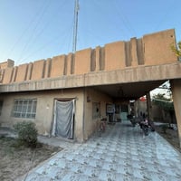 حي الحسين • ٤٠٠م • موقع تجاري