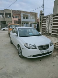 افانتي 2009 السياره ما بيها ضرر بس باب الخلفي تعديل بارد وبيها تقشيط ر...