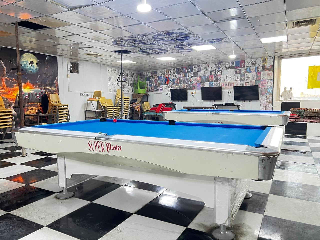 3 طاولات للبيع واحد يلن و ثنين سوبر ماستر
‭0787 326 0688‬
