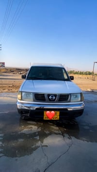 نيسان بيكاب • ٢٠٠١ • مستعمل