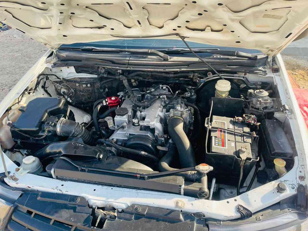 السلام عليكم 
مسيوبيشي فور ويل 2009 محرك كاز رقم انبار انكليزي سنويه لل 29 تريد تحويل تريد وكاله منضومت تبريد جديده سياره جاهزه نقص زوج تاير السعر 90 مراوس بسياره مع فرق هم ترهم 
***********
