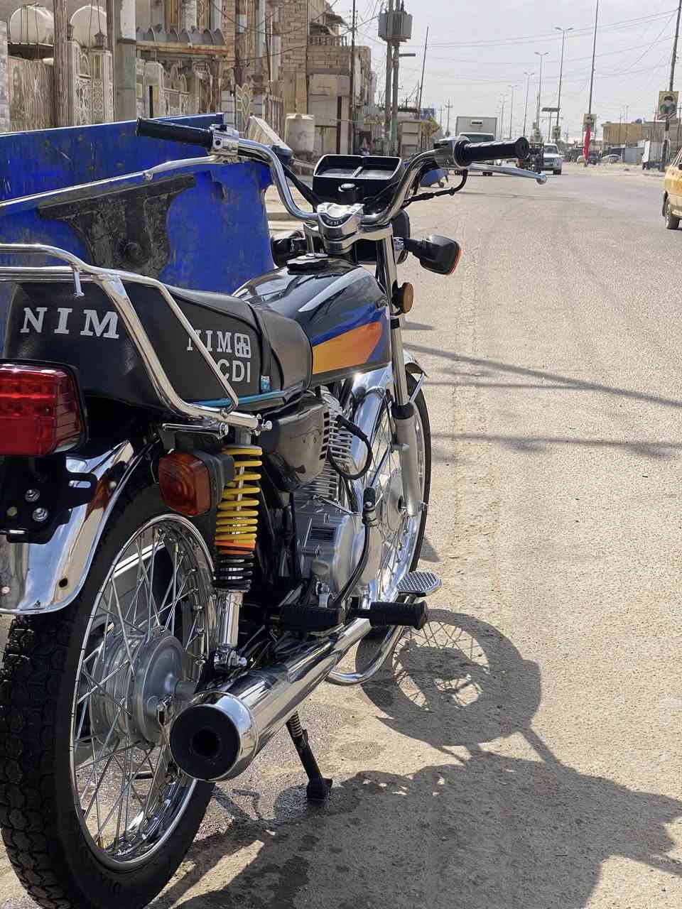 السلام عليكم شباب ايرانية امتياز للبيع الدراجة صلل شهرين من طلعت بعدة جديدة ويا تانكي وصفحيات بلادي مالتة لون اصفر الشراي يتصل ع هاذ رقم مكلف بنشر اني ***********
