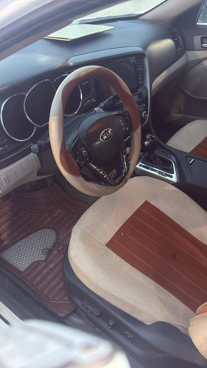 موديل 13
فول واحد ع واحد
جاهزه 24 حبايه
بيه قطعتين صبغ بدون داخل
السعر شده قفل
 ***********
