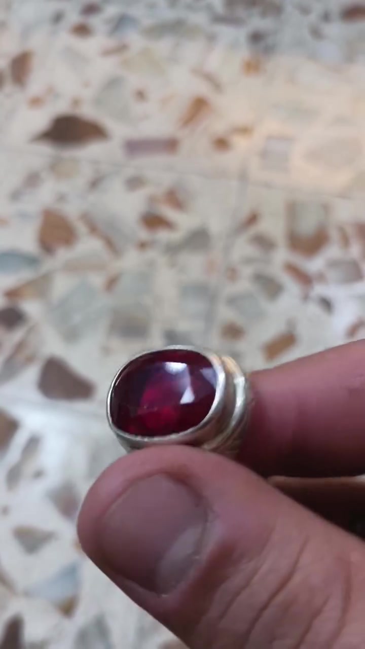 سلام عليكم محابس وزن ثقيل للبيع اكتب التريده واكتبلك سعره


**إذا كنت صاحب هذا الإعلان وتريد حذفه لأي سبب، رجاءا أرسل رسالة إلى الدعم الفني**