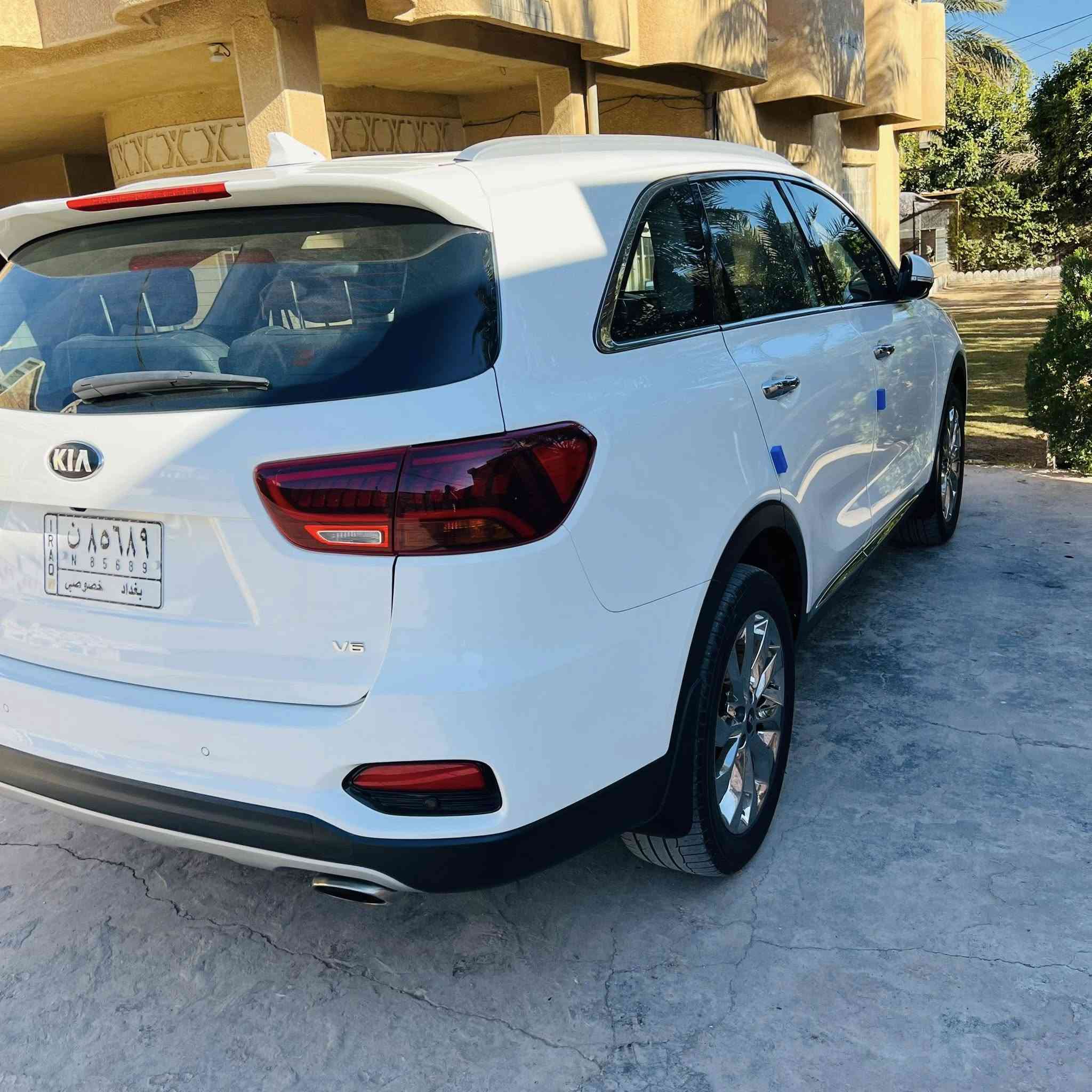 السلام عليكم
كيا سورنتو 2020 خليجي 
مكفوله سونار مرفق بالصور 
فول مواصفات عدا البنراما 
رقم بغداد تحويل مباشر 
ماشيه 84 ألف حقيقي 
السعر 255 بيه مجال بسيط 
اللاستفسار اتصال ع الرقم ***********
العنوان الفلوجه
