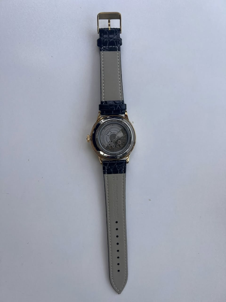 � للبيع ساعة أصلية فخمة ماركة Orient Watch 🔥
⌚ مكينة يابانية أوتوماتيك (تشتغل بحركة اليد بدون بطارية)
🇯🇵 صناعة يابانية أصلية 100%
✨ مطلي بالذهب – فخامة ولمعة راقية
⚪ مينا أبيض كلاسيكي واضح وأنيق
📅 عرض تاريخ
💧 Water Proof (مقاومة للماء)
🖤 سوار جلد أسود نقش تمساح
📦 مع العلبة الأصلية
✅ نظيفة جداً وحالة ممتازة

ساعة ترفع اللوك وتناسب الأعراس، المناسبات، واللبس الرسمي 👔✨
ماركة معروفة بالدقة والاعتمادية

💰 السعر: 150,000 دينار فقط
📞 ***********
