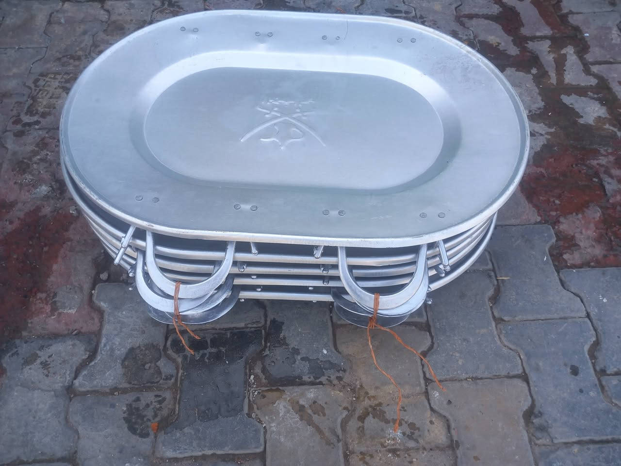 السلام عليكم صواني ام العراوي حجم ٨٠ العدد ٣٠ العنوان بغداد رقم الهاتف ***********
