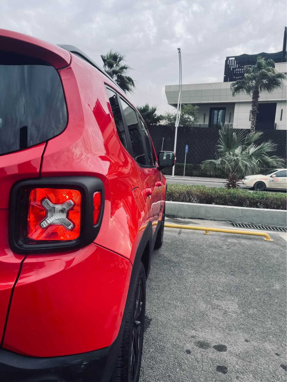 Jeep Renegade 2018 2.4 be torbo bas boniti sbuxa be  shure 0750_ 4400_327 أربيل, العراق


**إذا كنت صاحب هذا الإعلان وتريد حذفه لأي سبب، رجاءا أرسل رسالة إلى الدعم الفني**