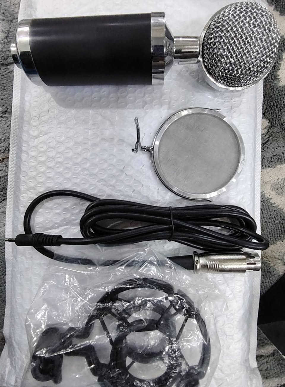 مايكرفون احترافي  خلي سعرك  وبالعافية


**إذا كنت صاحب هذا الإعلان وتريد حذفه لأي سبب، رجاءا أرسل رسالة إلى الدعم الفني**