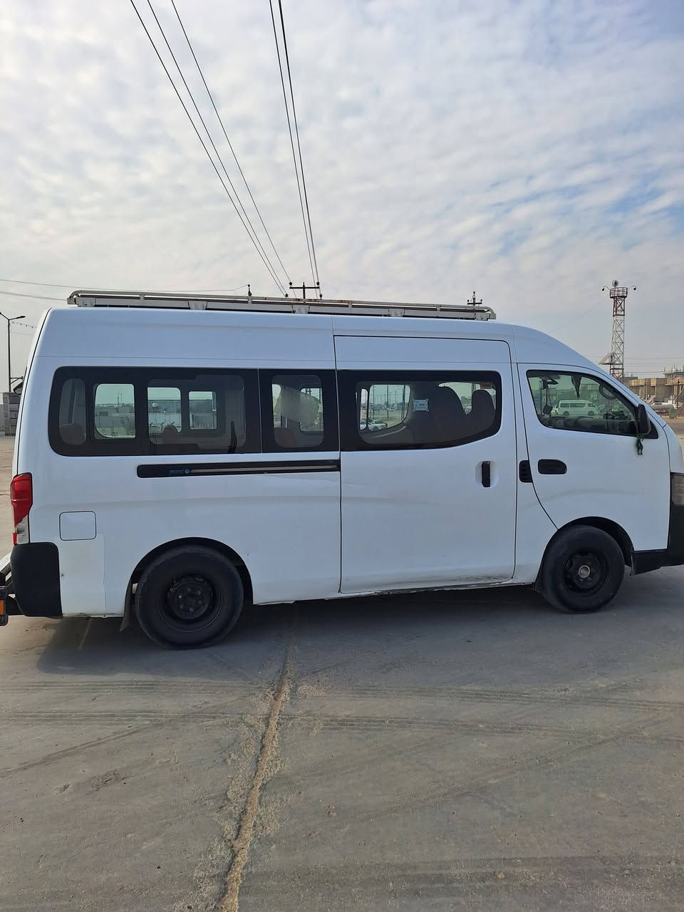 سلام عليكم نيسان  16  كفاله عامه ماعده ربع لي بلجنطه سدر جديد أمامي خلفي كير اكسن مكينه كفاله سياره جاهزه على اخر حبايه تبريد ثلج مكان بغداد سعر 215بيه مجال حك جيه رقم ***********
