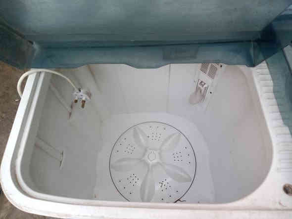 السلام عليكم غساله للبيع جبيره شرط الشغل ع الفحص سعر 90مكانه نجف حي الوفاء ***********
