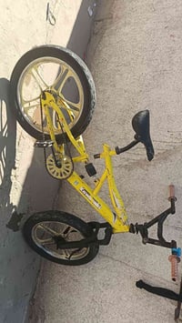 بسكليت • تواصل بالفيس