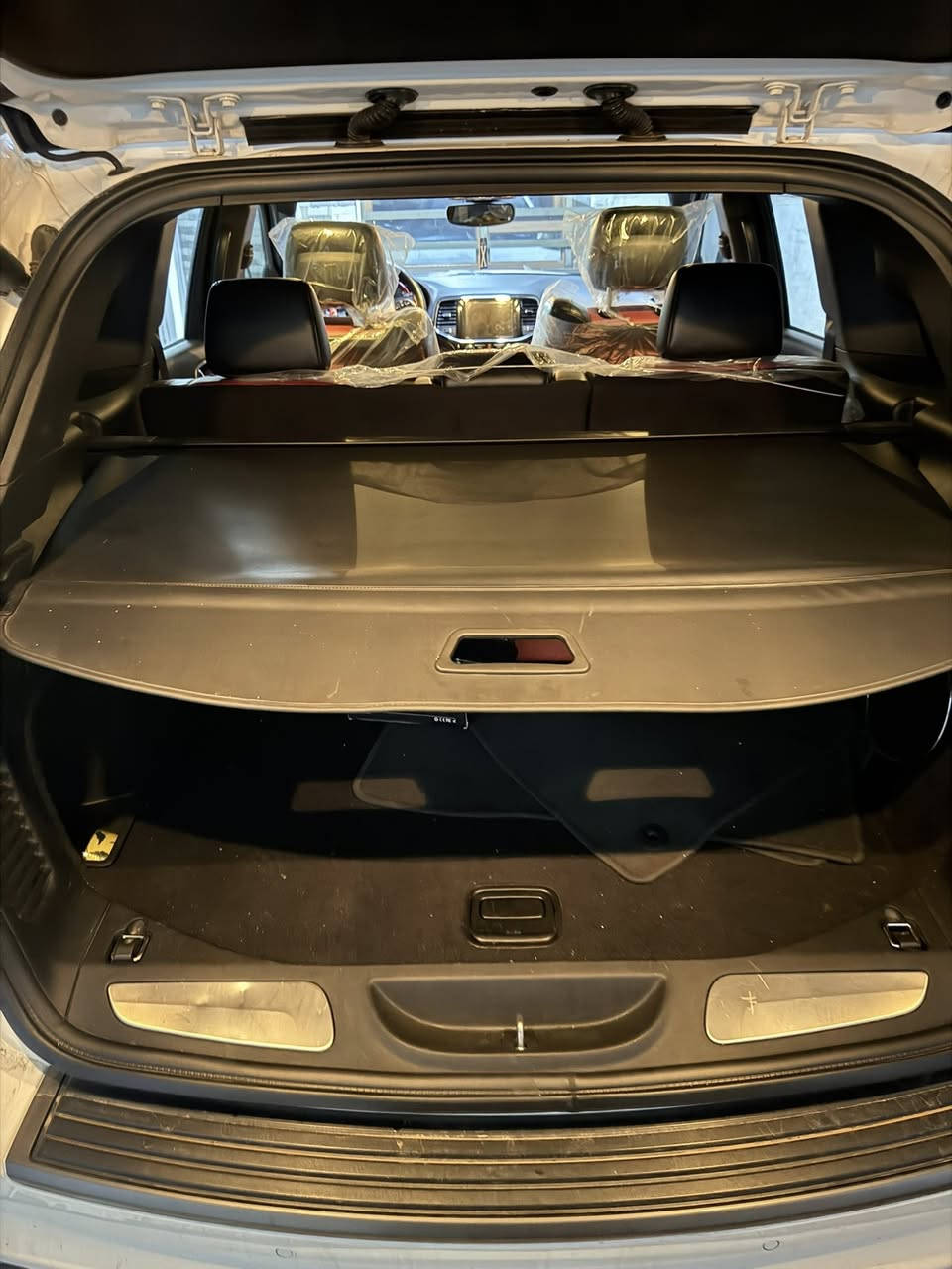 سلام عليكم جيب 2019 خليجي وكاله هارلم ماشيه 92 مايل كير محرك كفاله سياره بيه شبرين صبغ باب السايق ورصعه صغيره بل صندوك ممصلح ولباقي كفاله حتى دعاميات شرط سياره بدون شخط بدون رصعات بدون كلشي سياره فول فول مكاني كركوك سعره 312 وبيه مجال ورقم السياره مميزه 
***********
