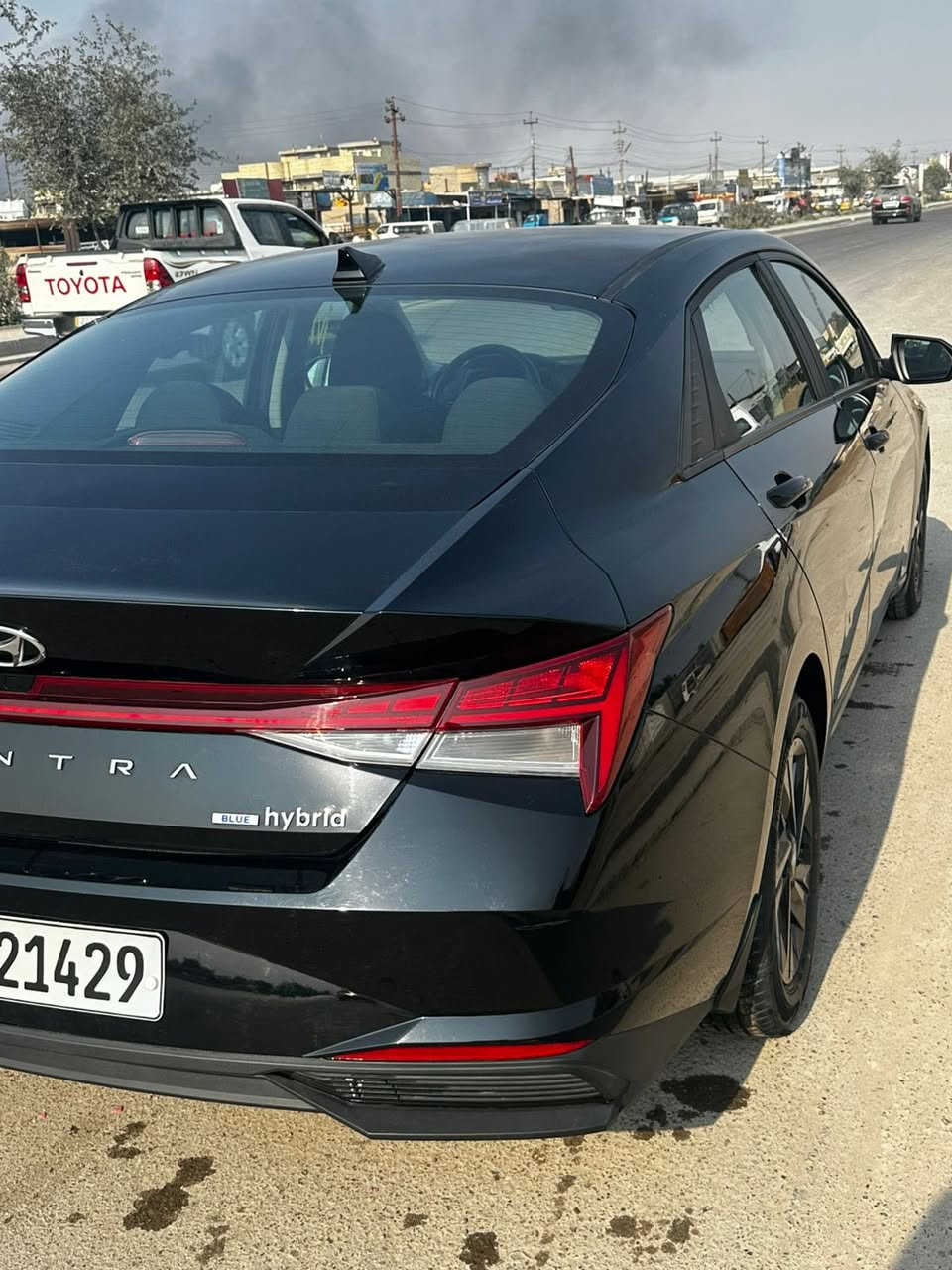 السلام عليكم
النترا 2023 هايبرد 
وارد امريكي 
مرقم اربيل بأسمي 
الضرر كما موضح بل صور بارد بل جاملغ فقط 
بصمه 
تشغيل عن بعد 
رادارات امامي + خلفي 
سايد بريك كهربائي 
بعد مواصفات معروفة 
السعر 153 
العنوان بغداد 
رقم الهاتف ***********
