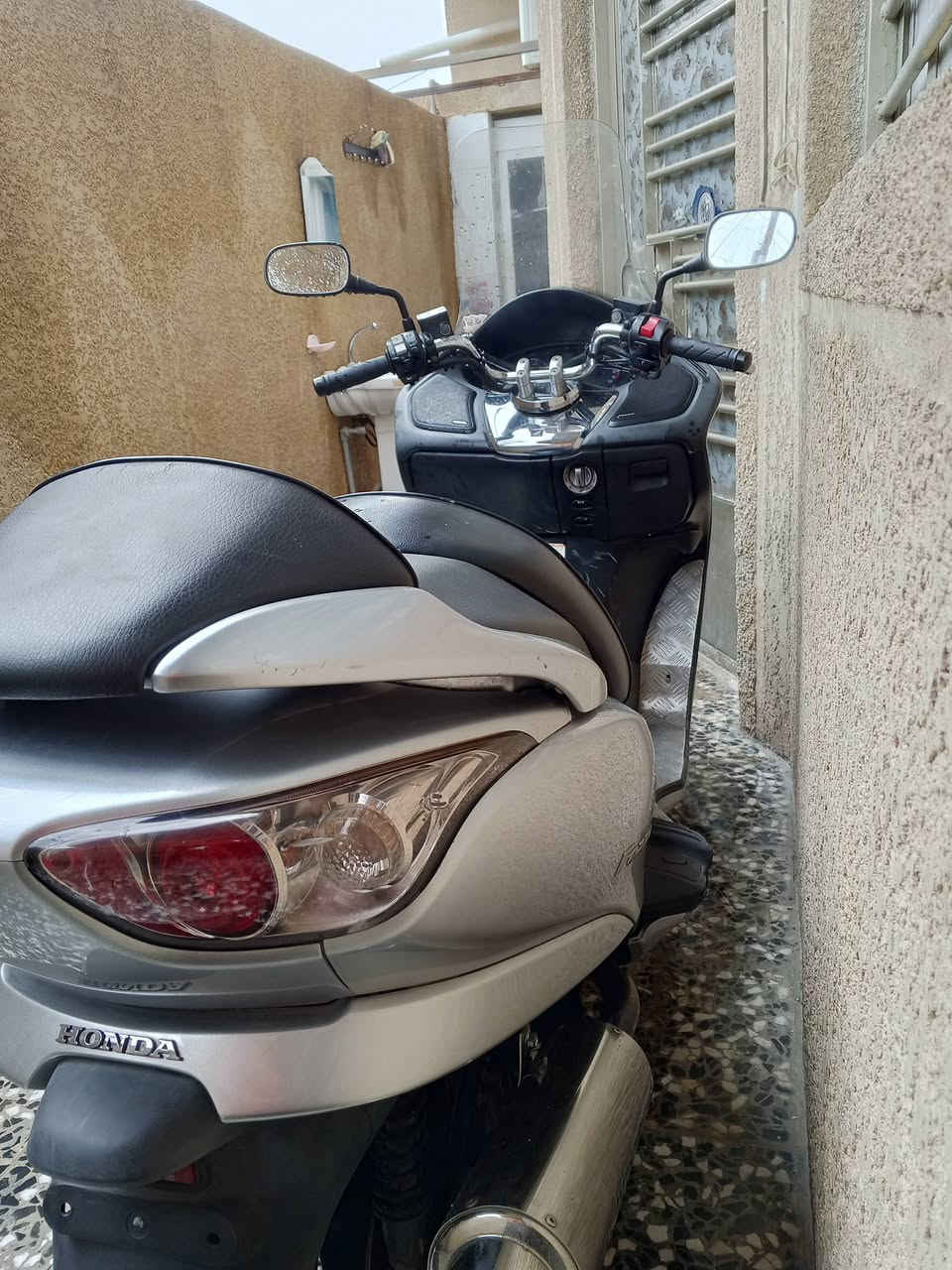 بغداد الشعله دراجه فورزه 09كرستال رمبه رايدها1,350,000بيها مجال كفاله عامه محرك و كفرات و كهربايات وديها 1000فيتر محرك ما مفتوح كفرات بلاديه


**إذا كنت صاحب هذا الإعلان وتريد حذفه لأي سبب، رجاءا أرسل رسالة إلى الدعم الفني**