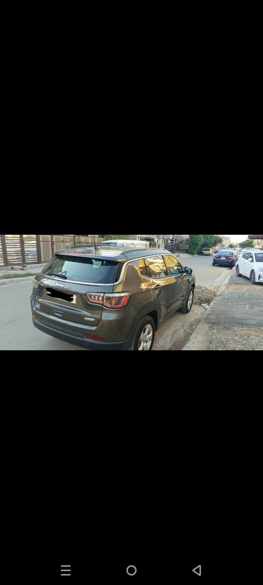 جيب كومباس فئة لاتيتيود 2018 
اللون رصاصي غامق 
محرك 2400 جيد جدا 
كير جيد جدا 
صدر جديد قبل اسبوعين شديته
ماشبة 61 الف
حادث خفيف حتى الايرباك مطاك بعده
رقم  بغداد دولي جديد باسمي تحويل ثاني يوم 
كشنات جلد 
تبريد قطعتين ثلج 
بصمه جنطة 
مكاني بغداد 
بيهه سونار 
122 وبيهه مجال بسيط 
سياره جاهزه من كلشي والحمد لله 
للأستفسار واتساب(*********** )محمد
