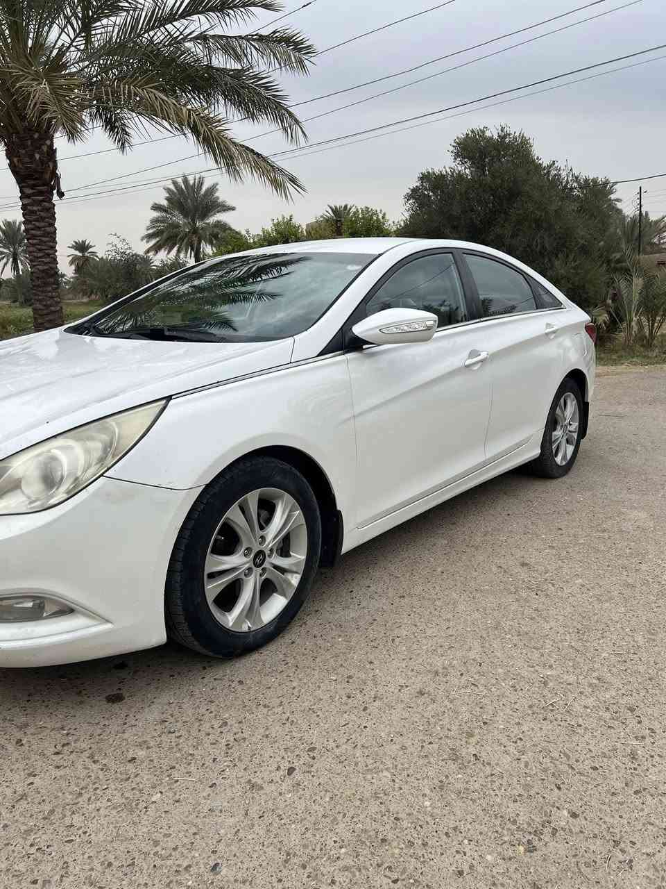 سوناتا 2011 للبيع خليجي مبدل بيه جاملغ امامي فقط عله ايد جناي واحد  السعر 115 وبيه مجال المكان بغداد 
رقم الهاتف***********
