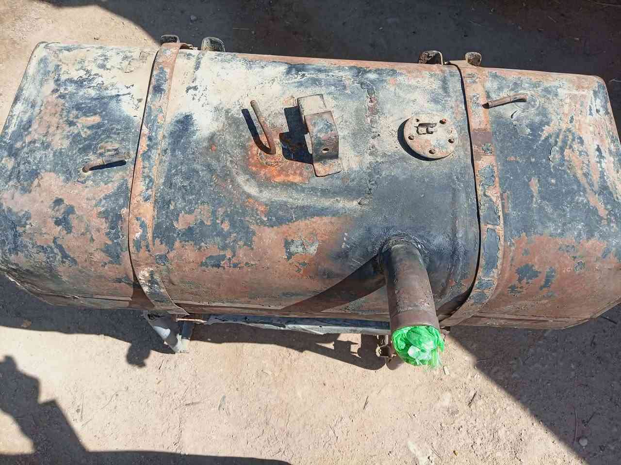 السلام عليكم 
للبيع تانكي كاز مال كنتر 
الطول =87
الارتفاع =30
 العرض = 40
كامل مع القواعد السعر 75 مكان كربلاء 
للأستفسار  ‏‪***********‬‏
