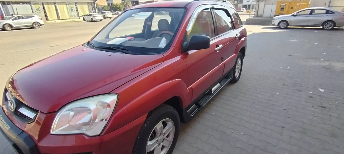 السلام عليكم سبورتج 2009 خليجي مكفوله من الصبغ والضربه حتى البلاستك الجانبي مابي صبغ
رقم انكليزي 12  سنويه ل29 بأسمي
محرك 2.0
تبريد 
شاشه كامره تايرات جدد بطاريه جديده
السعر 125
مكاني النجف
موبايل *********** بي واتساب
رجاءََ لاتتصل بعد ال١٠ مساءً 🌺
