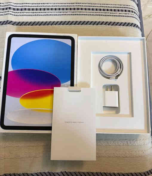 سلام عليكم ايباد 11 2025 ضمان ماستر
معالج A16 ذاكره 128 استعمال شهر جديد مكفول من كلشي
حته الشخط ضمان ماستر سنتين شركه بطاريه 100🔋
ملحقاته كامله واصليه وياه كفر دفتري مال دراسه ولزكه اصليه
مكاني نجف سعره 425قفل ***********
