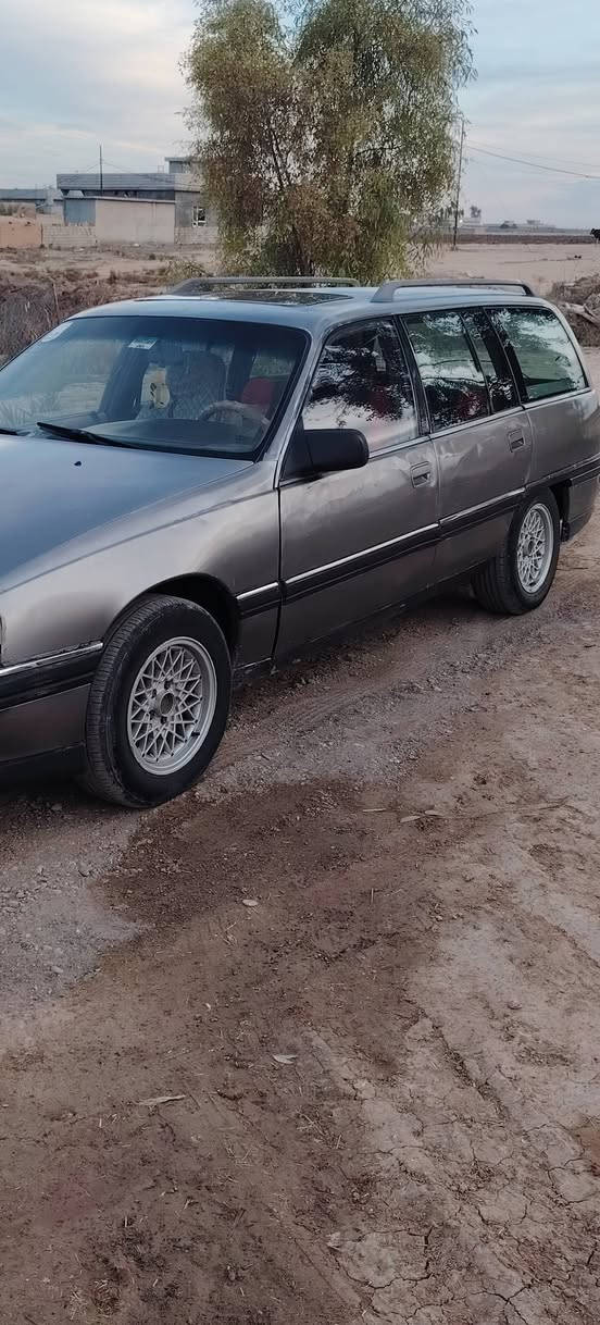 السلام عليكم اوميگا ستيشن للبيع محرك كير شرط صدر قبل اسبوع شديتو سنويه لل٢٧ تريد وكاله تريد تحويل ***********
