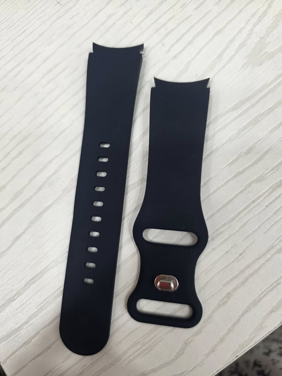Samsung watch 5 (44mm) 85$
Karton o sha7na asli dgal + 6 qaysh ji hadya


**إذا كنت صاحب هذا الإعلان وتريد حذفه لأي سبب، رجاءا أرسل رسالة إلى الدعم الفني**