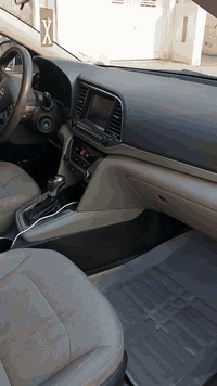 النترا للبيع موديل ٢٠١٧ امريكي 
ضرر جاملغ وباب خلفي 
غير متواجد على لفيس سعر 117 وبيها مجال هذا رقمي ***********
