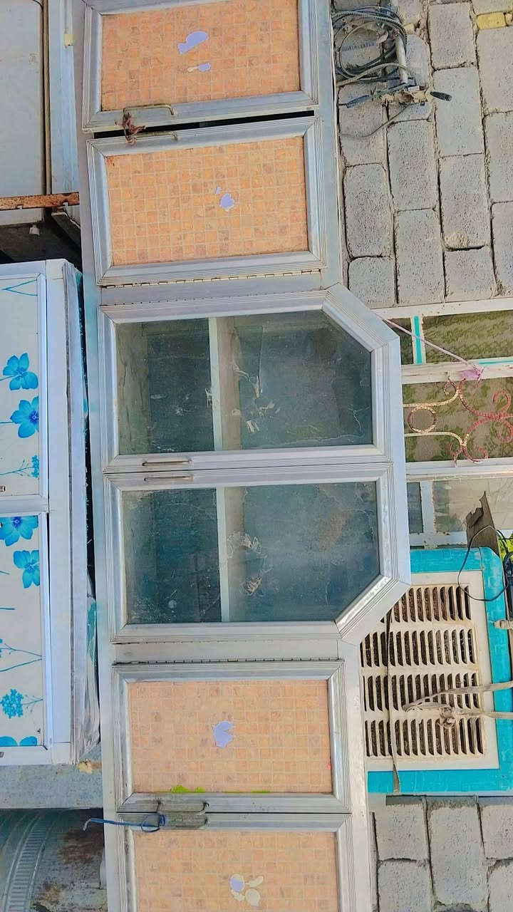 صباح الخير والعافية سنك متر سعره 40 المعلق فوك السنك 30 تنور الله شاهد جديد سعره 25 نافوره 15 على الكهرباء العنوان الشطره الفتاحيه ***********
